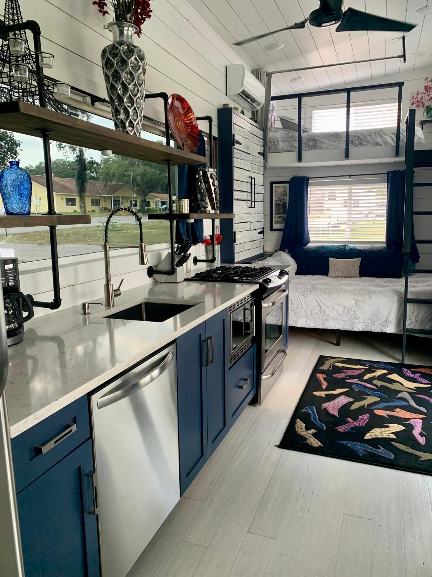 Villa Pet Friendly, Modern Tiny House In Vibrant Clermont Esterno foto