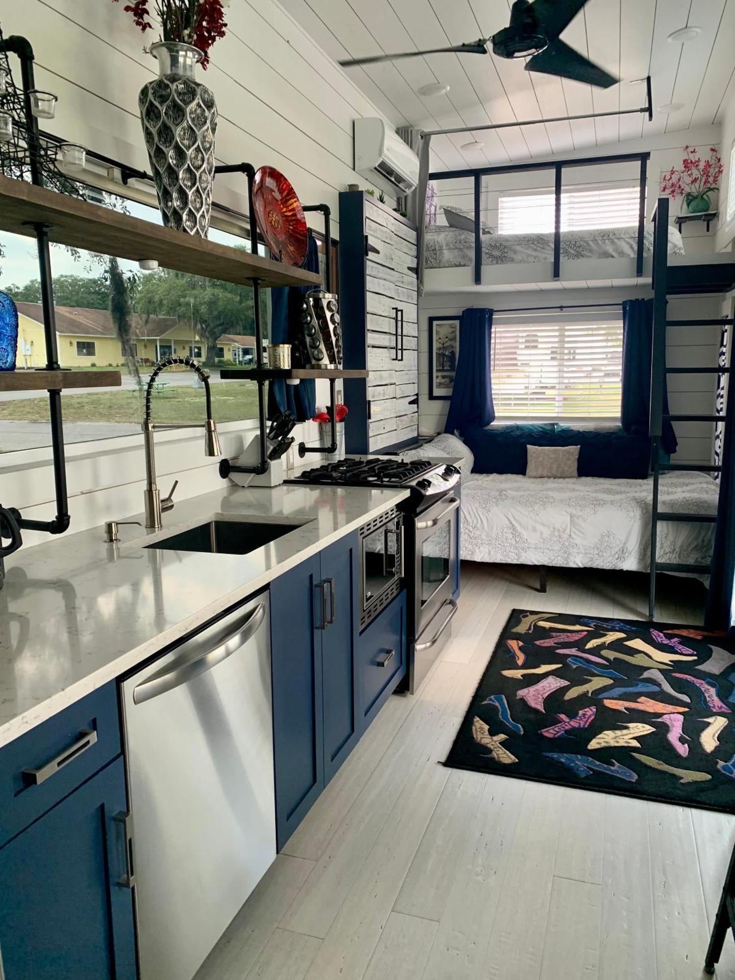 Villa Pet Friendly, Modern Tiny House In Vibrant Clermont Esterno foto